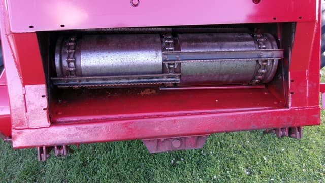 Image of Case IH 2388 equipment image 4