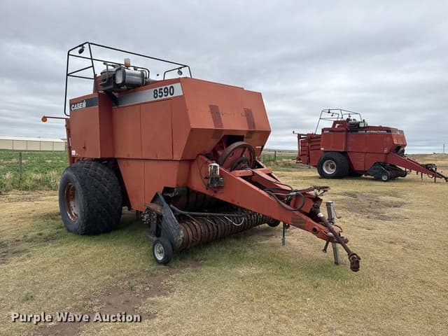 Image of Case IH 8590 equipment image 2