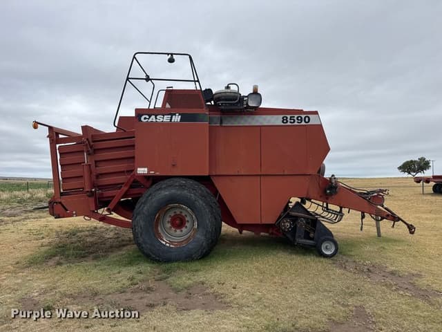 Image of Case IH 8590 equipment image 3