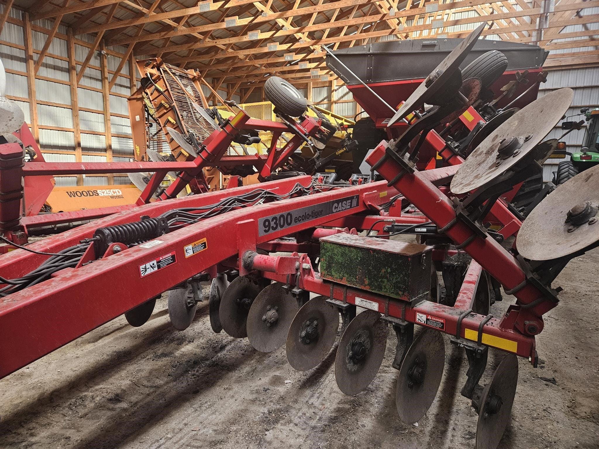 1999 Case IH ECOLO-TIGER 9300 Equipment Image0