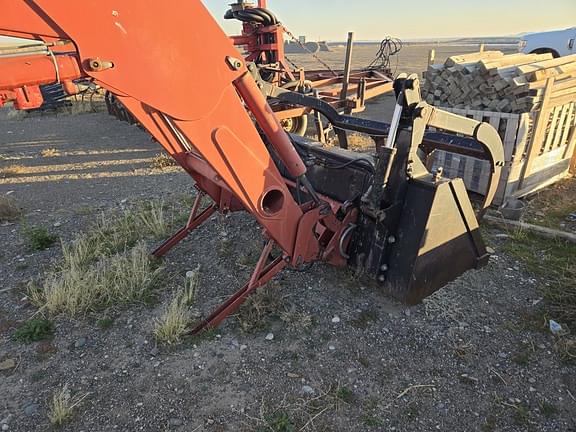 Image of Case IH L605 equipment image 2