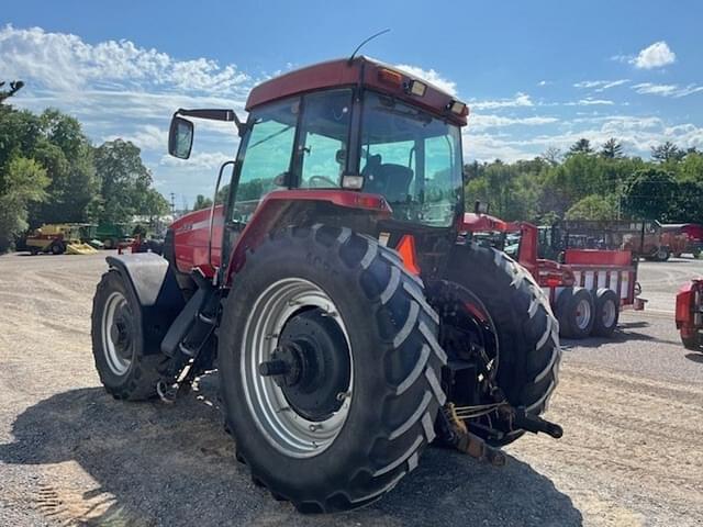 Image of Case IH MX135 equipment image 4