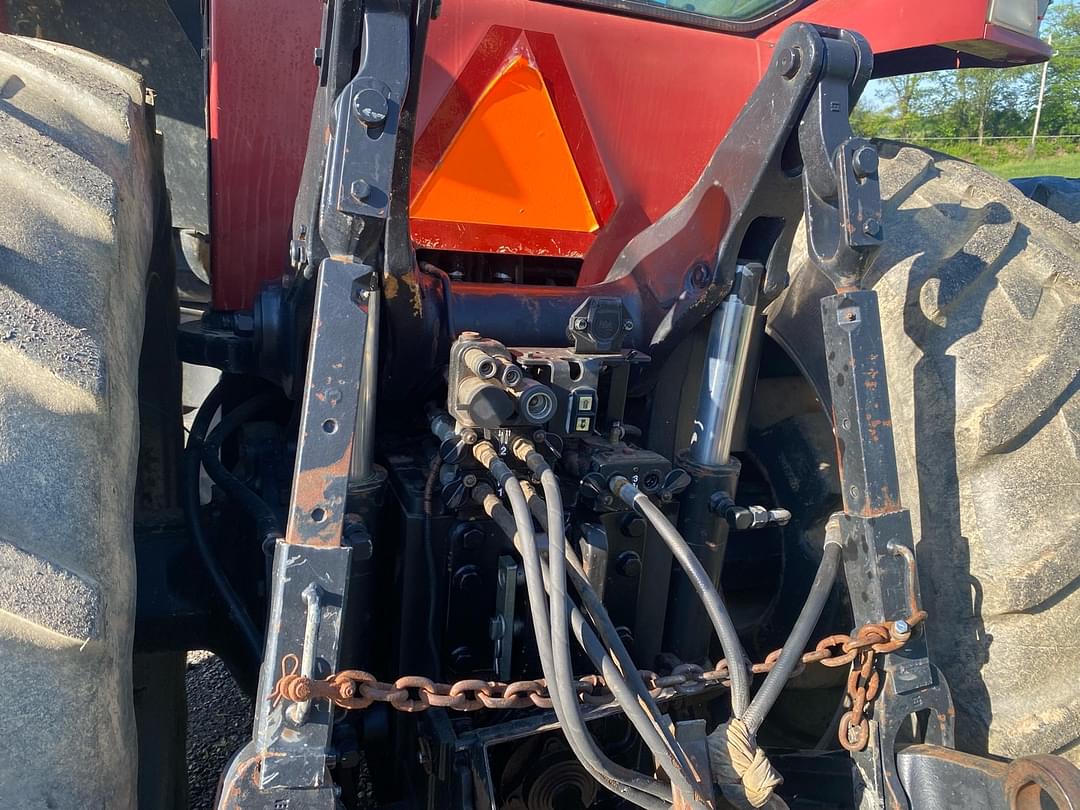 Image of Case IH MX200 Image 1
