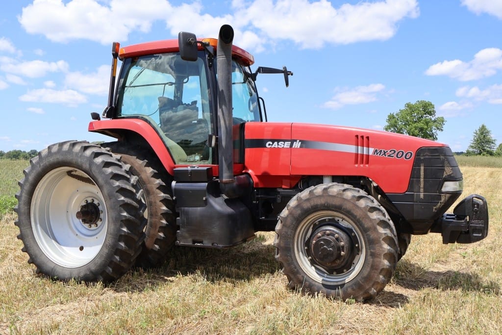 Main image Case IH MX200