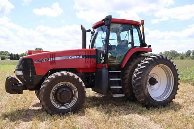 Image of Case IH MX200 equipment image 2