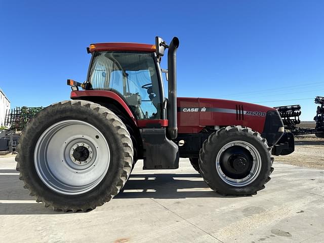 Image of Case IH MX200 equipment image 1