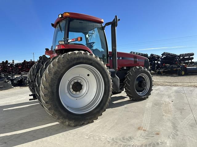 Image of Case IH MX200 equipment image 2