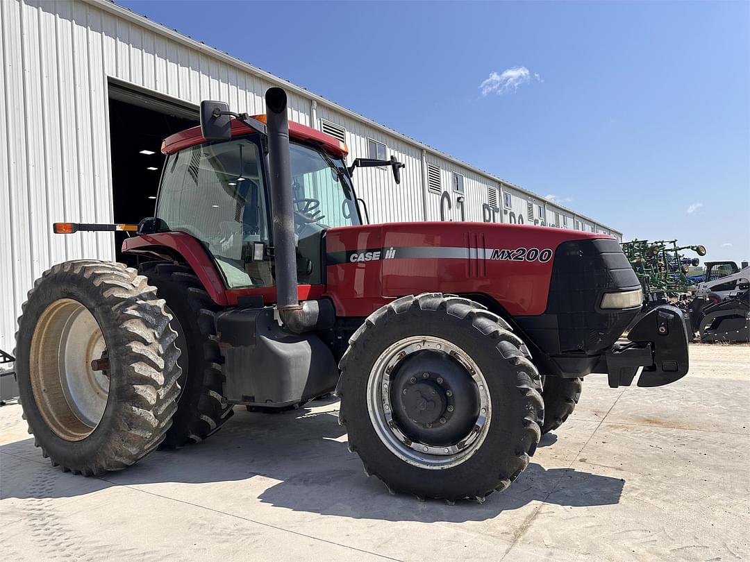 Image of Case IH MX200 Primary image