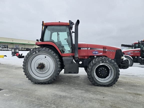 Image of Case IH MX220 equipment image 2
