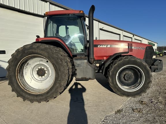 Image of Case IH MX220 equipment image 3