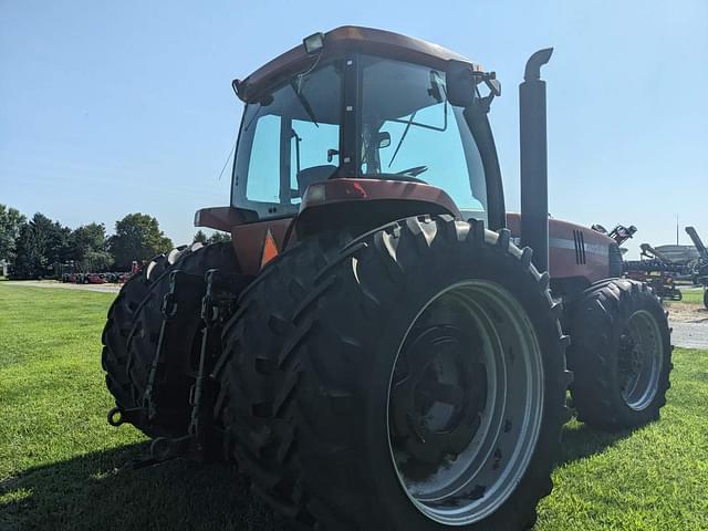 Image of Case IH MX220 equipment image 2