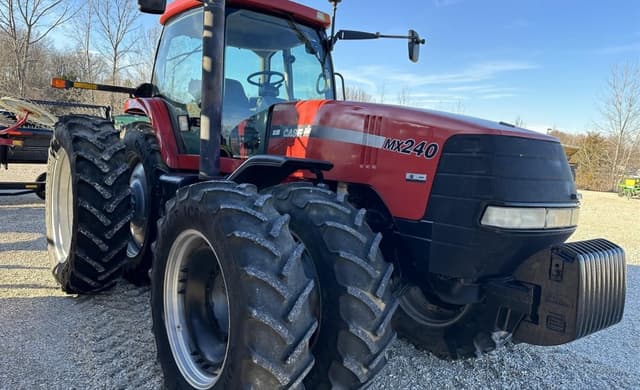 Image of Case IH MX240 equipment image 4