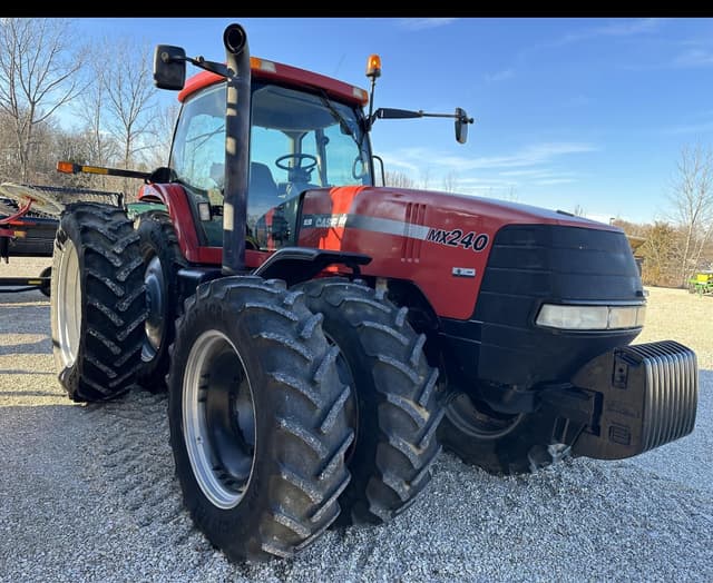 Image of Case IH MX240 equipment image 4