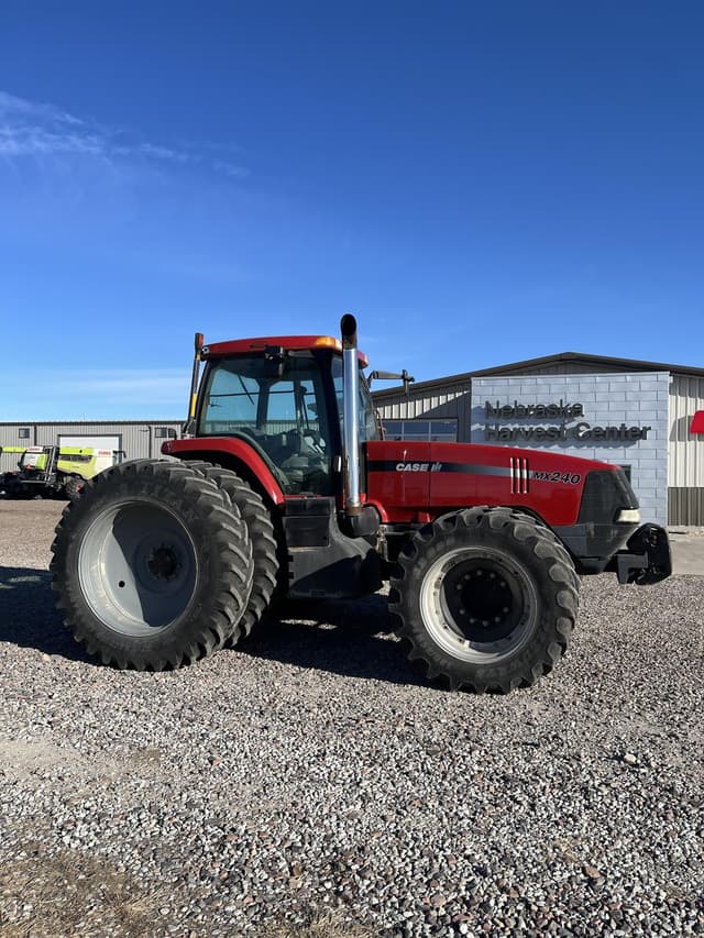 Image of Case IH MX240 equipment image 1