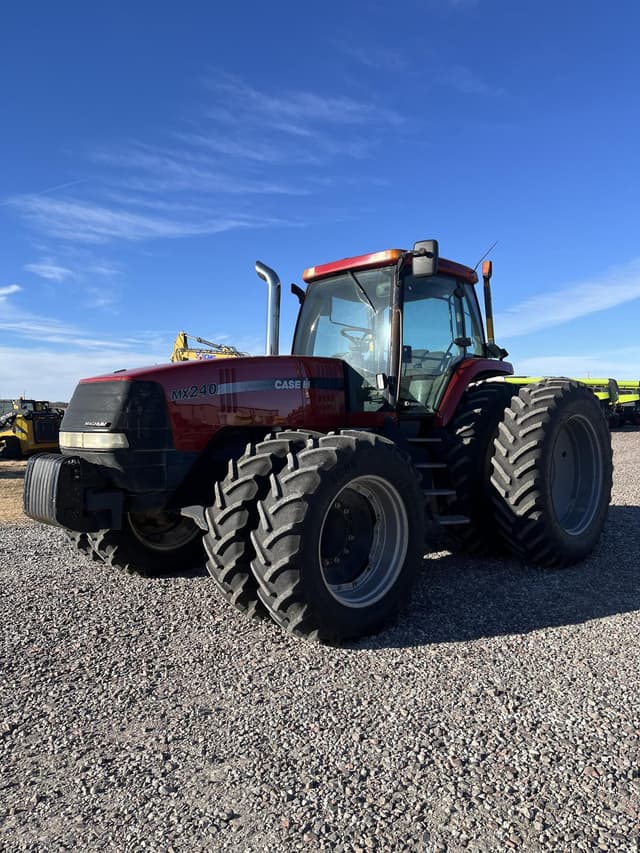 Image of Case IH MX240 equipment image 4