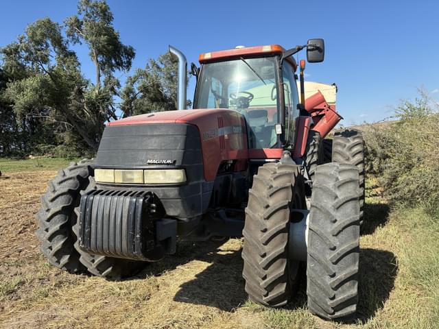 Image of Case IH MX240 equipment image 3