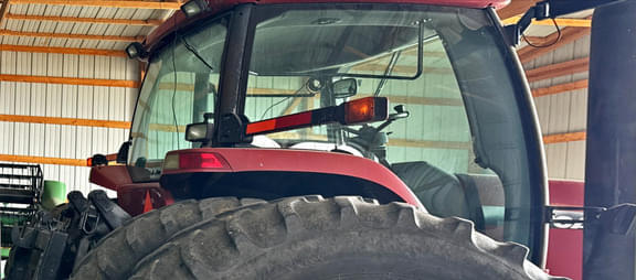 Image of Case IH MX240 equipment image 4