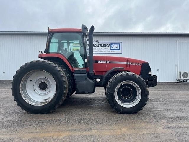 Image of Case IH MX240 equipment image 1