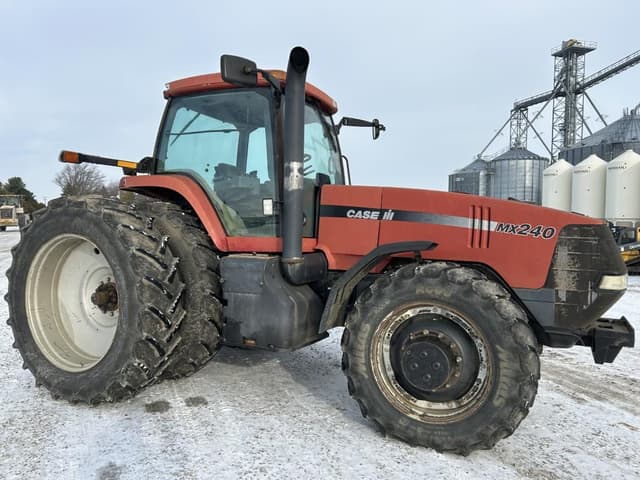 Image of Case IH MX240 equipment image 1
