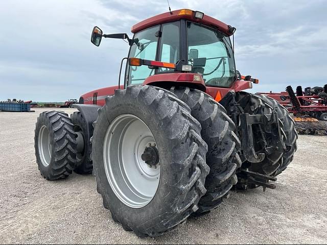 Image of Case IH MX270 equipment image 4