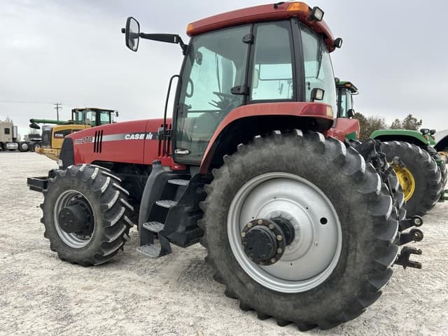 Image of Case IH MX270 equipment image 4