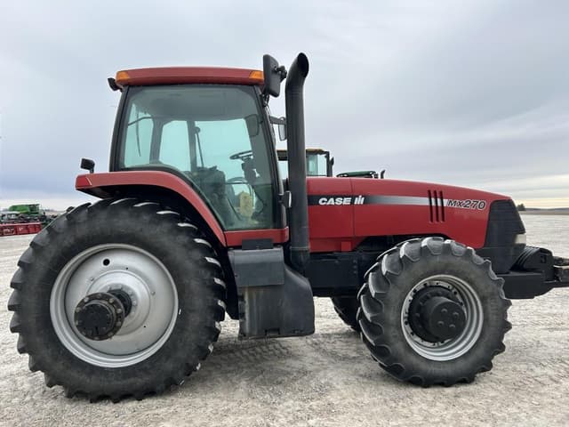 Image of Case IH MX270 equipment image 3