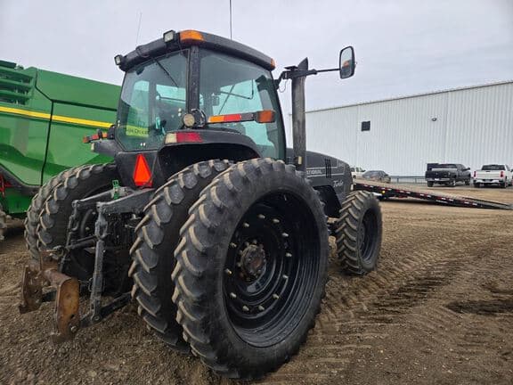 Image of Case IH MX240 equipment image 4