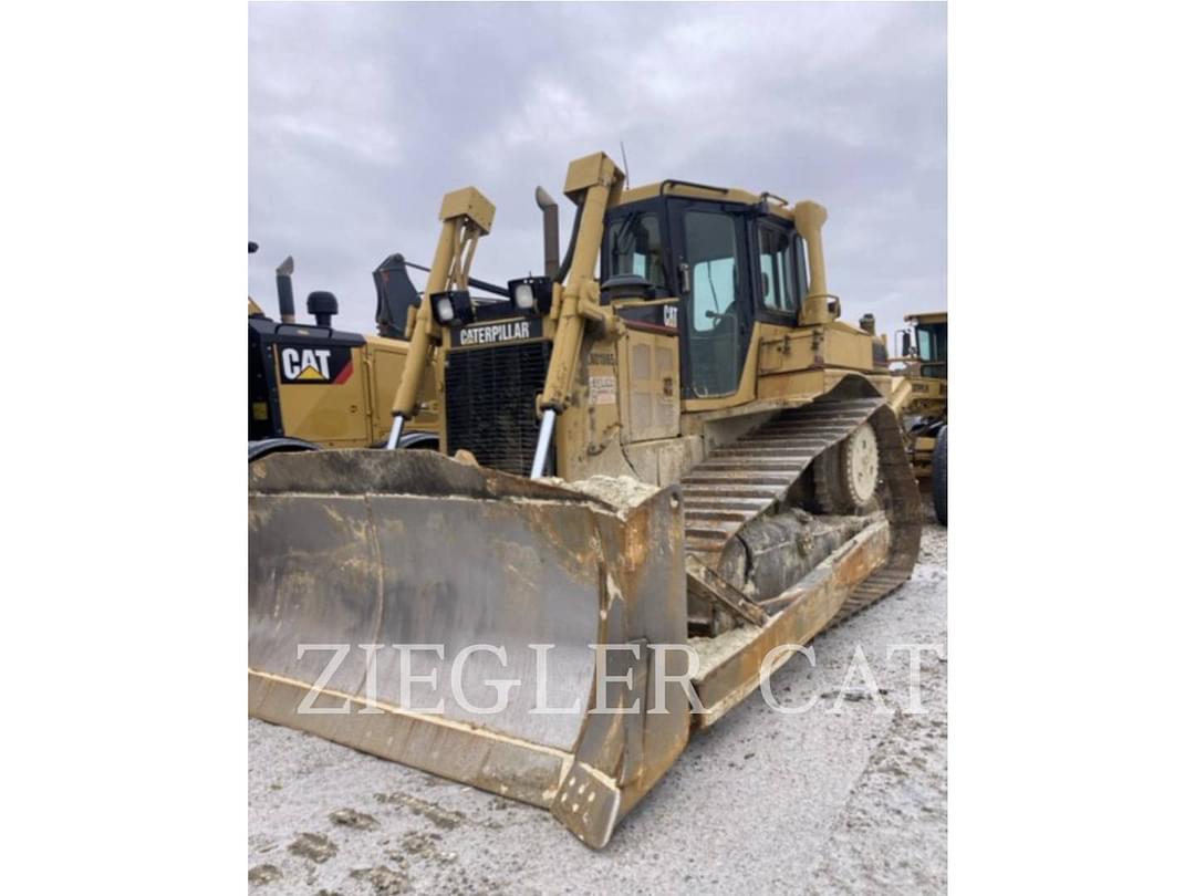 Image of Caterpillar D6R Primary image