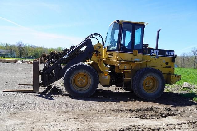 Image of Caterpillar IT24F equipment image 1