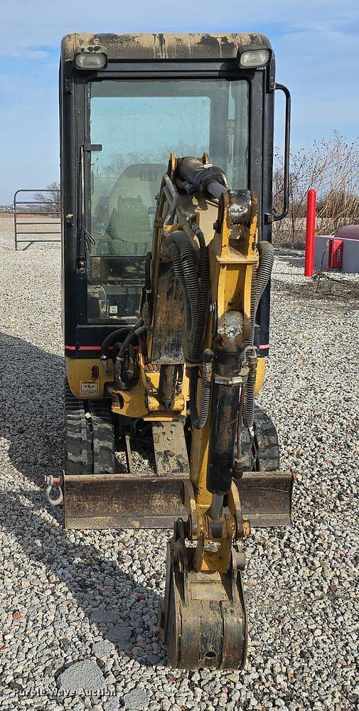 Image of Caterpillar 301.5 equipment image 1