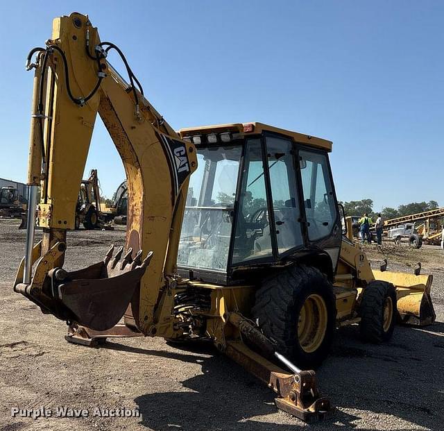 Image of Caterpillar 416C equipment image 4