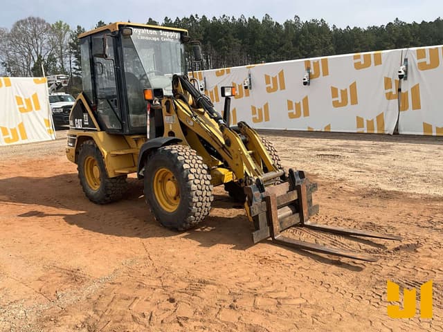 Image of Caterpillar 906 equipment image 2