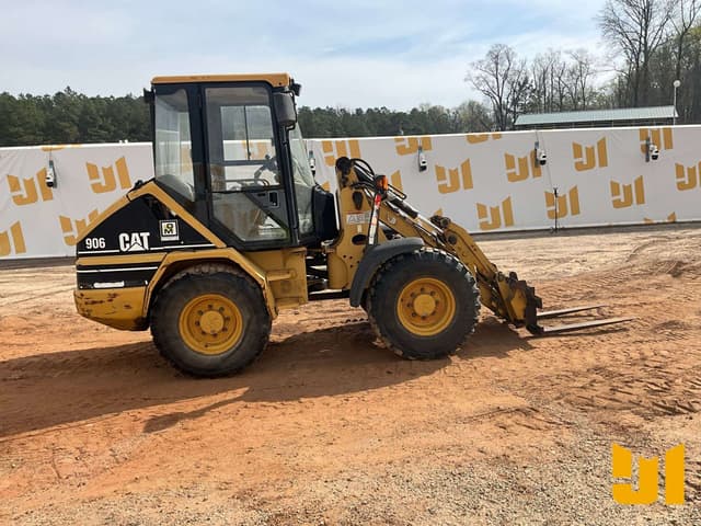 Image of Caterpillar 906 equipment image 3