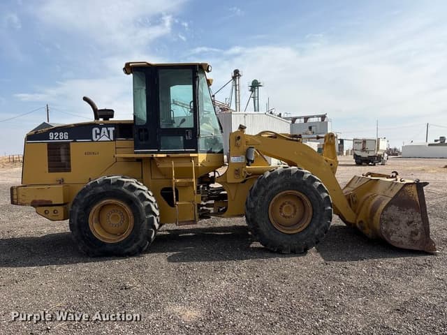 Image of Caterpillar 928G equipment image 3