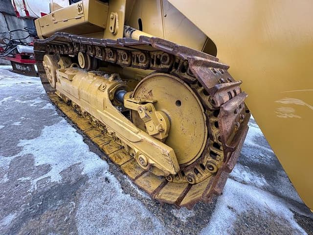 Image of Caterpillar 953C equipment image 4