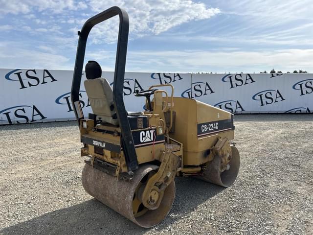 Image of Caterpillar CB-224C equipment image 4