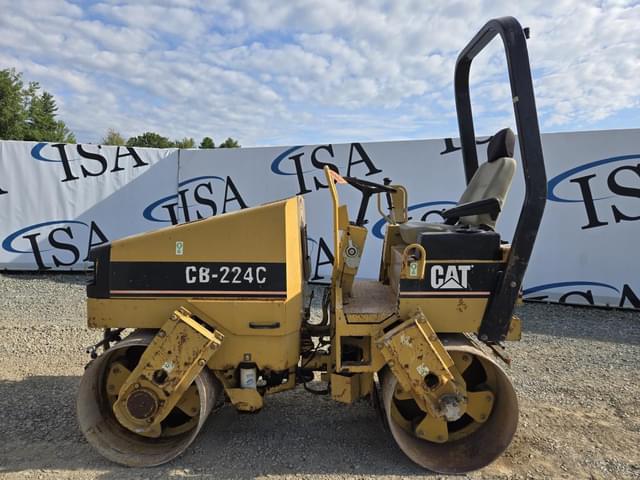Image of Caterpillar CB-224C equipment image 1