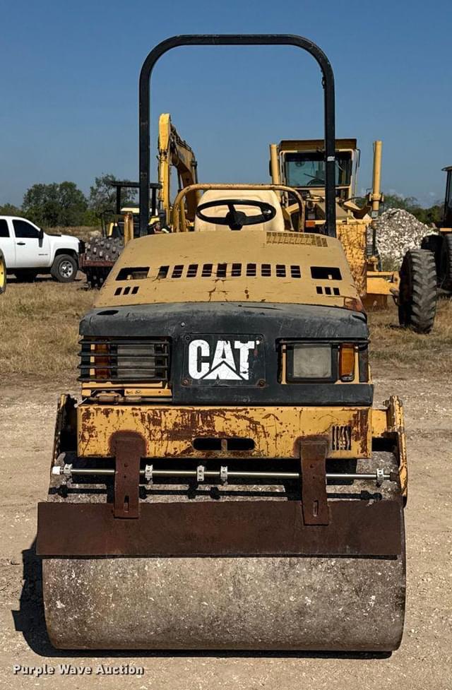 Image of Caterpillar CB-224C equipment image 1