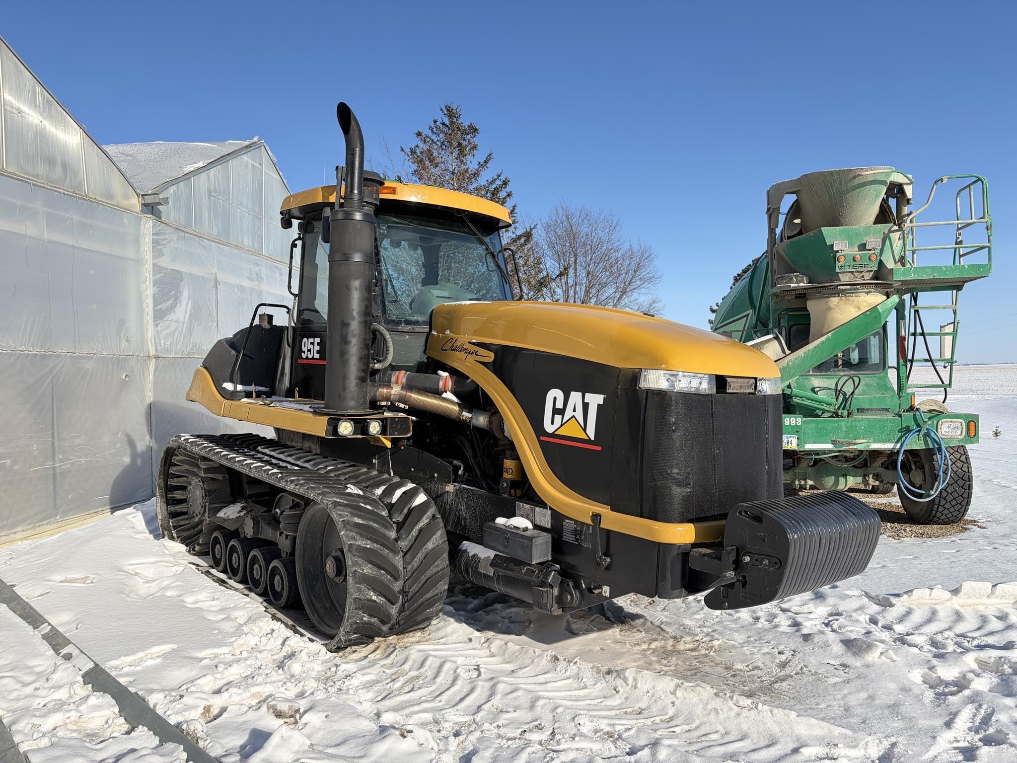 1999 Challenger 95E Equipment Image0