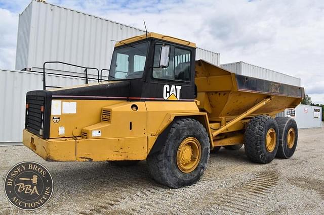 Image of Caterpillar D250E equipment image 2