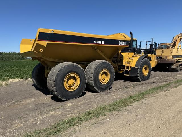 Image of Caterpillar D400E Series II equipment image 2
