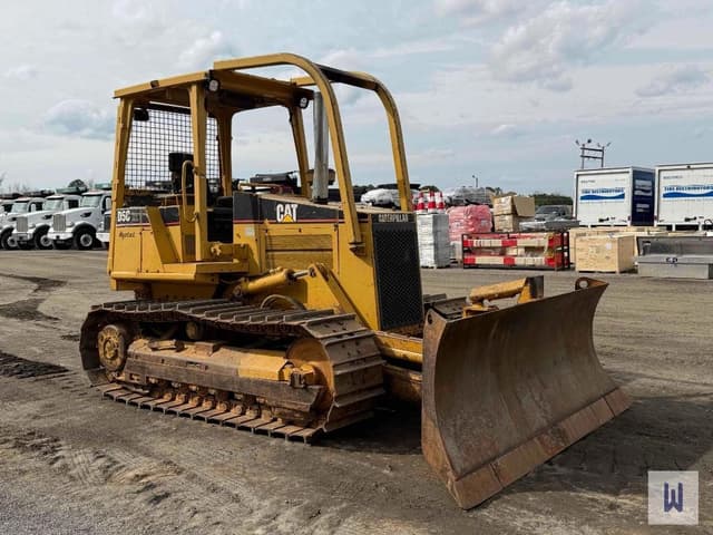 Image of Caterpillar D5C XL equipment image 3