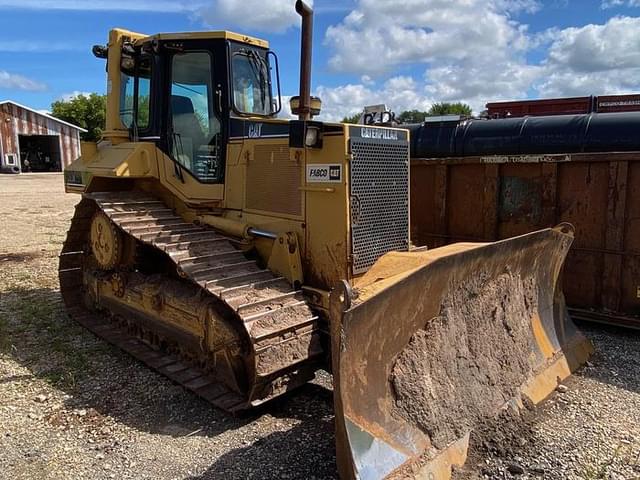 Image of Caterpillar D6M equipment image 2