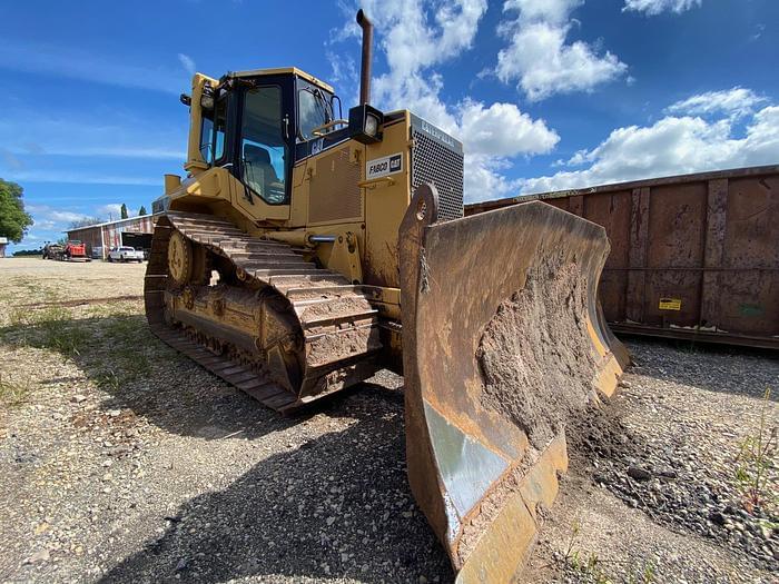 Image of Caterpillar D6M Primary image
