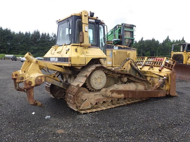 Image of Caterpillar D6M XL equipment image 4