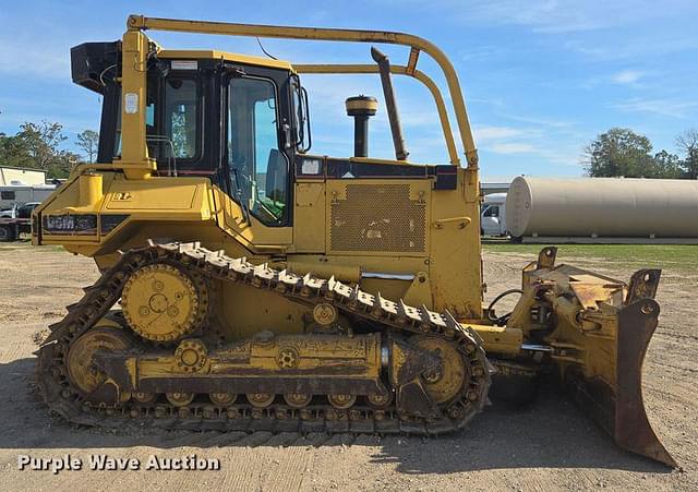 Image of Caterpillar D6M XL equipment image 3