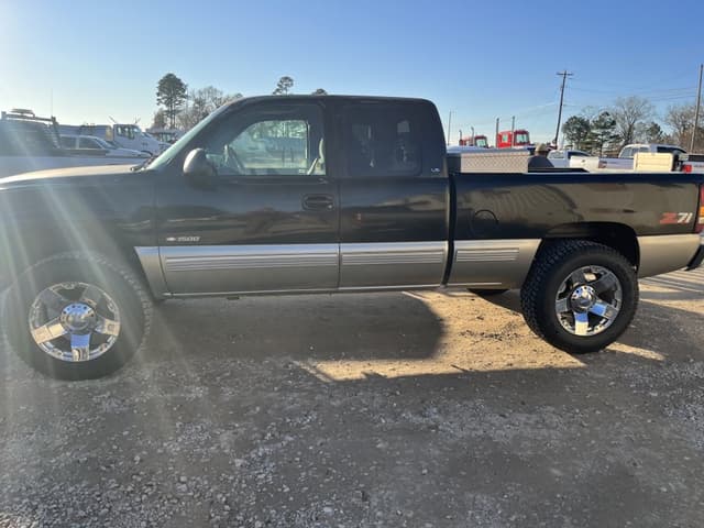 Image of Chevrolet 1500 equipment image 1