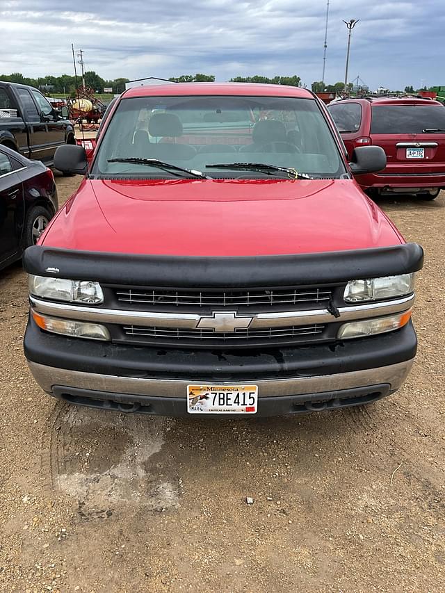 Image of Chevrolet Silverado equipment image 1