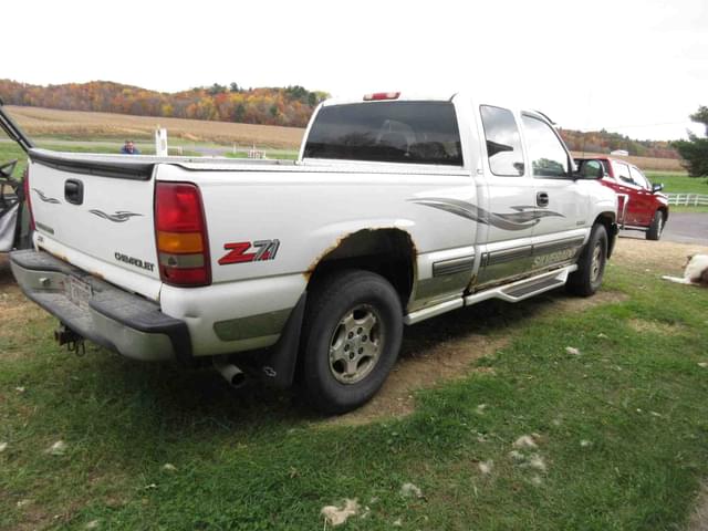 Image of Chevrolet 1500 equipment image 4