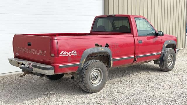 Image of Chevrolet 2500 equipment image 4